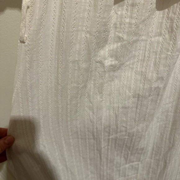 Elegant White Off-Shoulder Maxi Dress - Picture 9 of 10